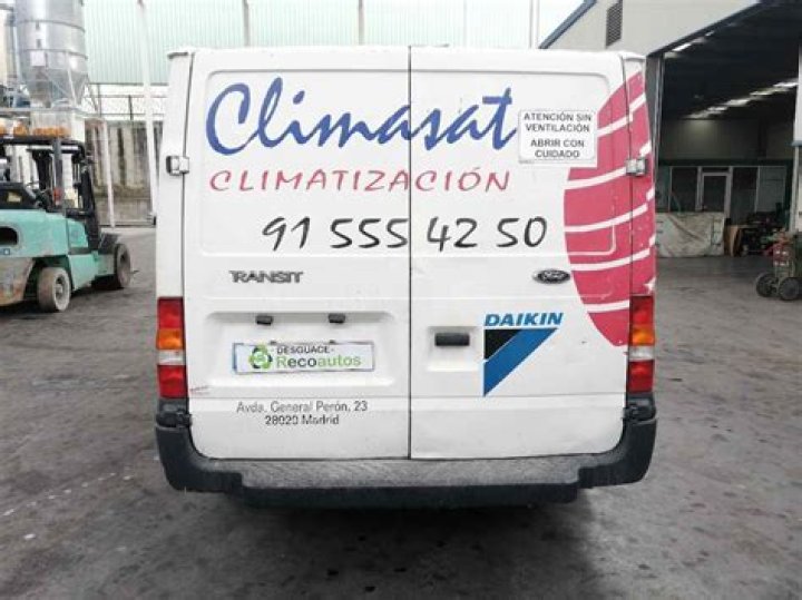 Oliver Anthony's Viral 'Right-Wing' Anthem: Billy Bragg Rewrites Lyrics