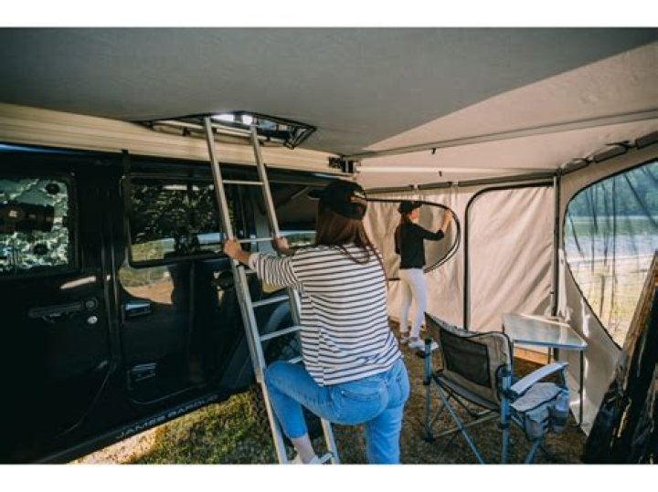 Ryan Reynolds Net Worth: Details About Cars, Income, Movies, Career - SarkariResult