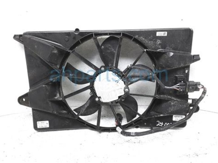 Holly Willoughby Net Worth: Details About Earnings, Age, Cars, Bf, Career - SarkariResult