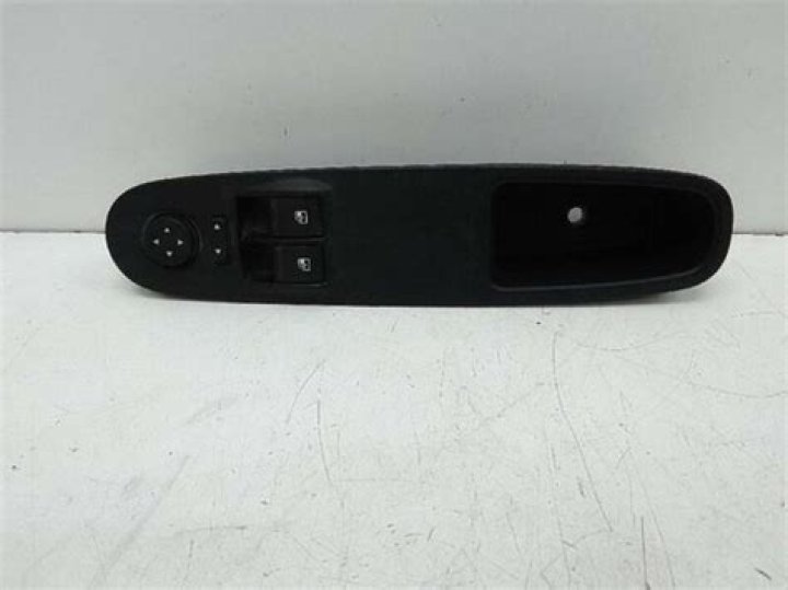 Marcolino Net Worth: Career, Family, Age, Income, Wiki, Bio, All You Need to Know - SarkariResult