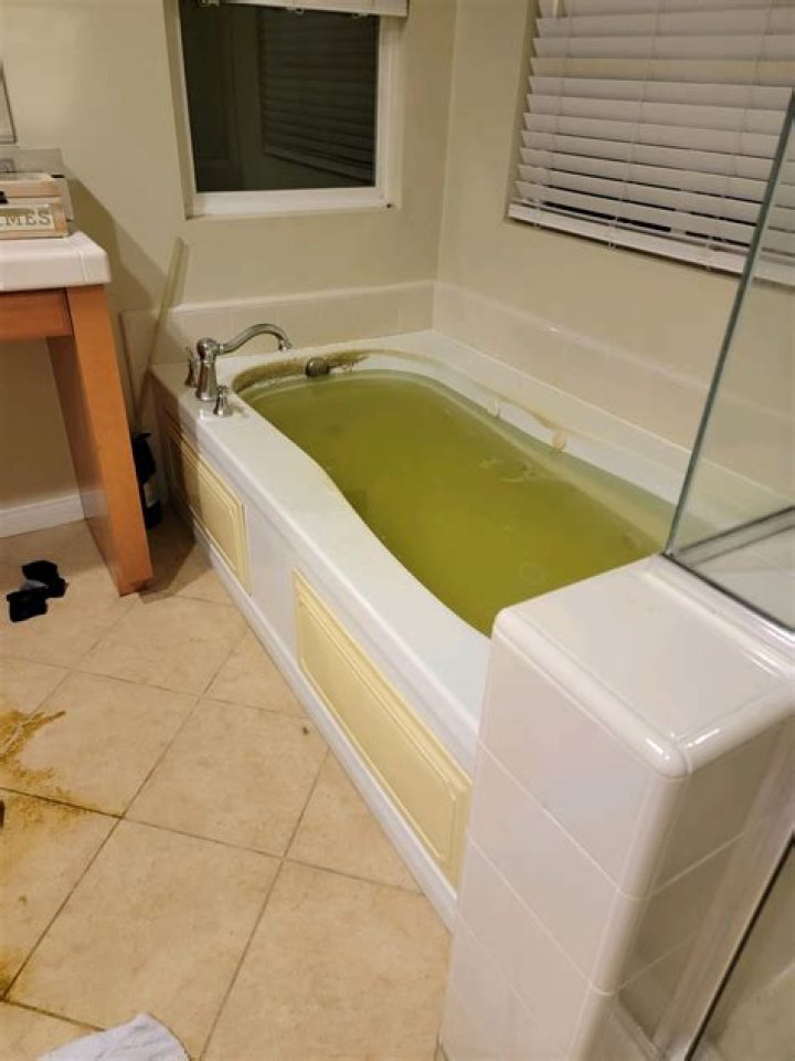 
Accident or Murder? The Mysterious Death of a Young Mom Found Unresponsive in Her Bathtub 
