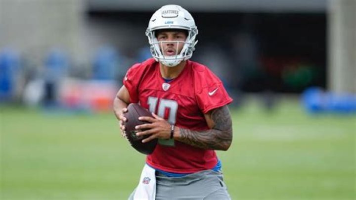 Adrian Martinez Net Worth