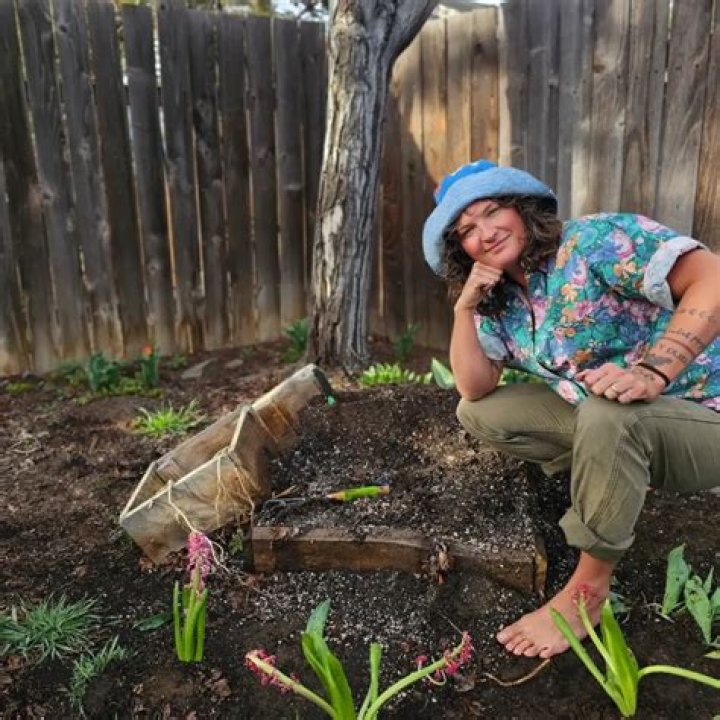 Adrienne Priess Net Worth