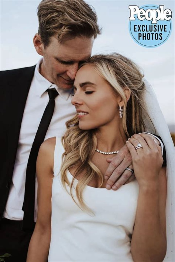 After Months of Physical Therapy, Lauren Jenkins Walks Down the Aisle: ‘It Was a Big Accomplishment’