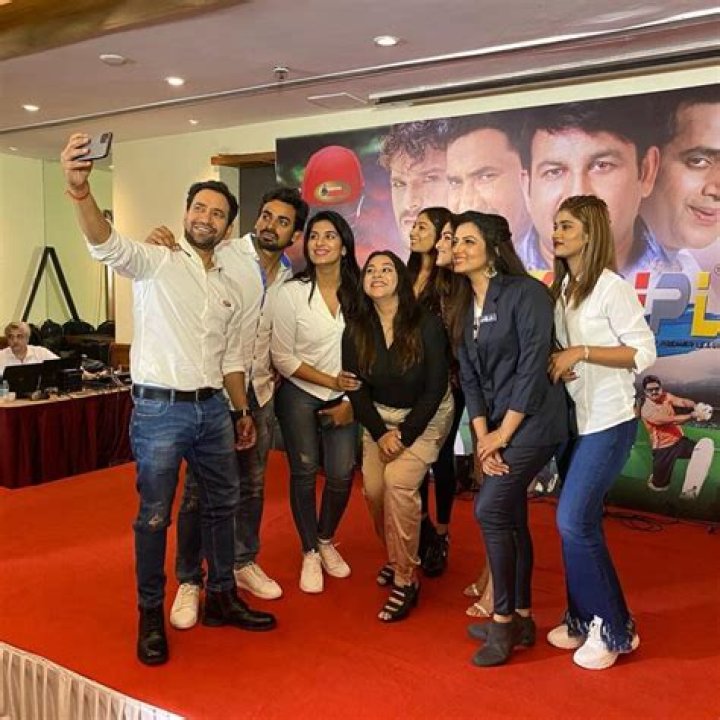 
Akanksha Dubey Height, Weight, Net Worth, Age, Birthday, Wikipedia, Who, Nationality, Biography 