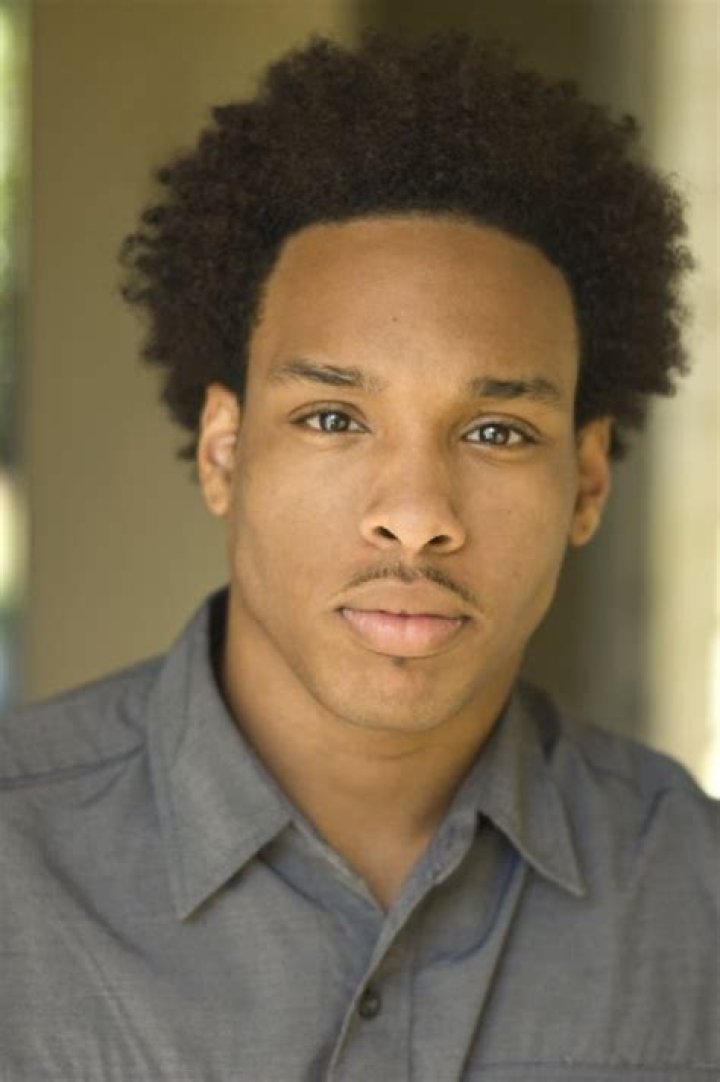 
Al-Jaleel Knox Height, Weight, Net Worth, Age, Birthday, Wikipedia, Who, Nationality, Biography 