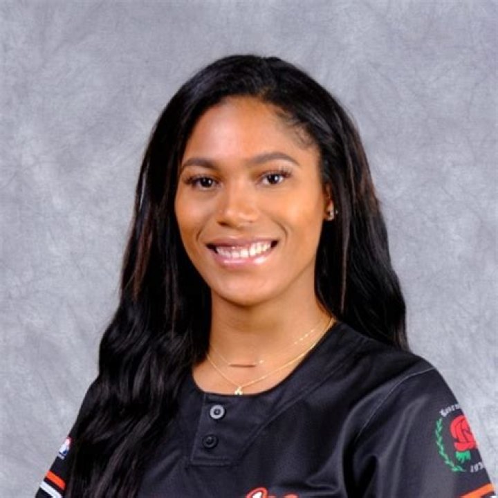 
Aleshia Ocasio Height, Weight, Net Worth, Age, Birthday, Wikipedia, Who, Nationality, Biography 