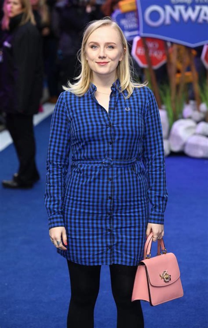 Alexa Davies Net Worth