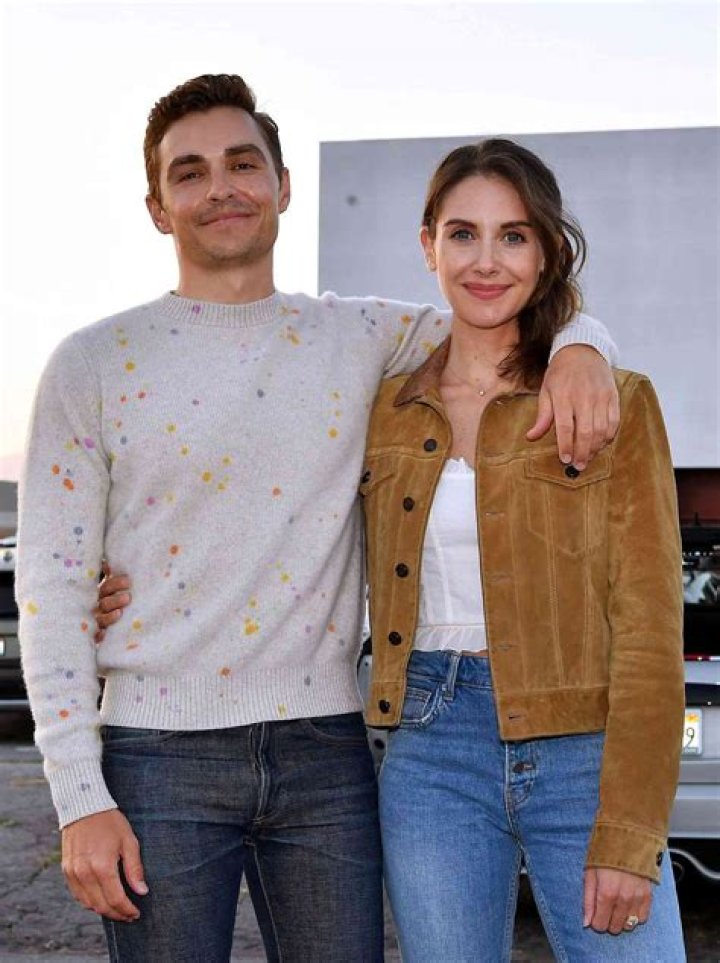 Alison Brie, Dave Franco’s Wife – Bio, Age, Height, Husband, Net Worth