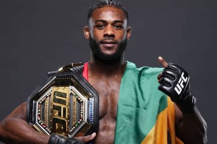 
Aljamain Sterling And Joyner Lucas Team Up On A Music Challenge 