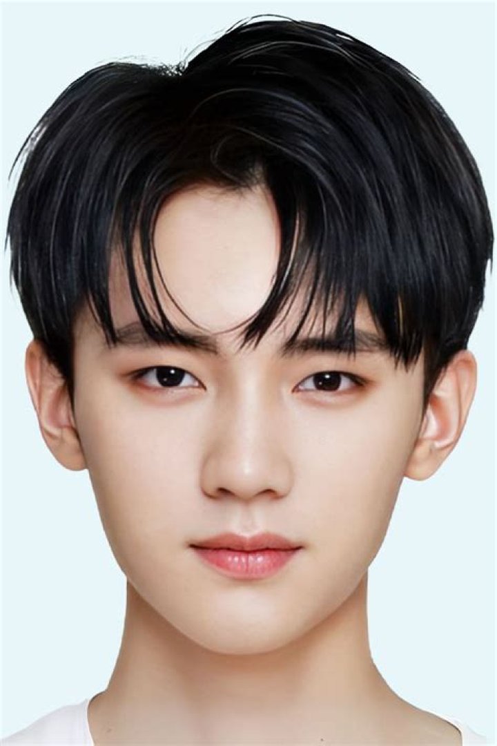 
Alvin Zhou Height, Weight, Net Worth, Age, Birthday, Wikipedia, Who, Instagram, Biography 