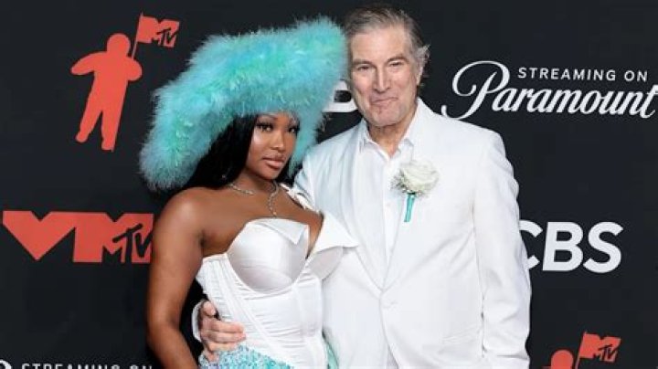 Andrew W. Walker: dating, net worth, tattoos, smoking & body facts