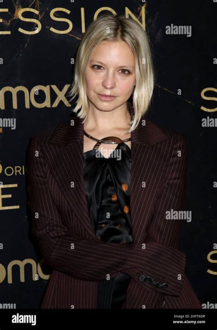 Annabelle Dexter-Jones Net Worth