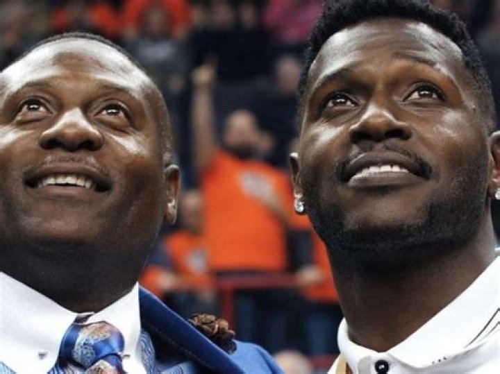 Who are Antonio Brown’s Family and Parents? Meet His Father Eddie Brown and Mother, Adrianne Moss