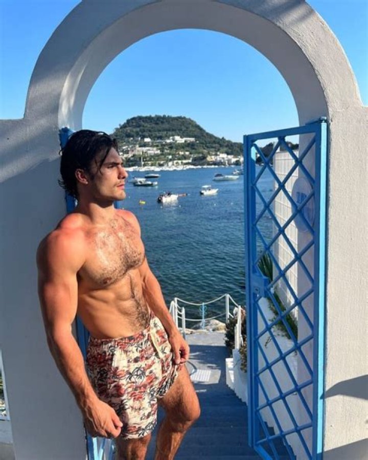 Asier Flores Height, Weight, Net Worth, Age, Birthday, Wikipedia, Who, Nationality, Biography