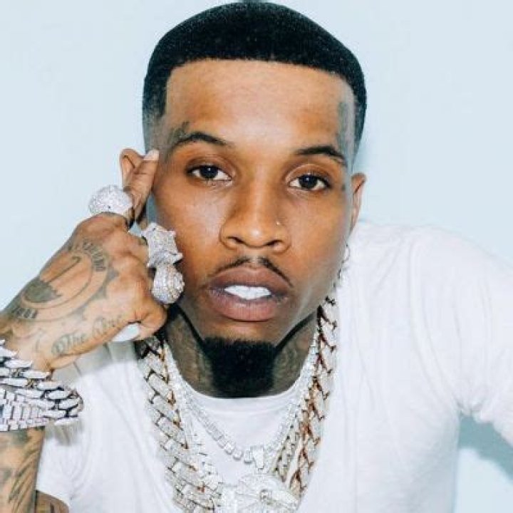 
August Alsina Accused Tory Lanez For Attacking Him 