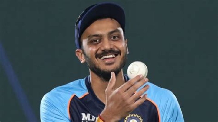 
Axar Patel Height, Weight, Net Worth, Age, Birthday, Wikipedia, Who, Nationality, Biography 