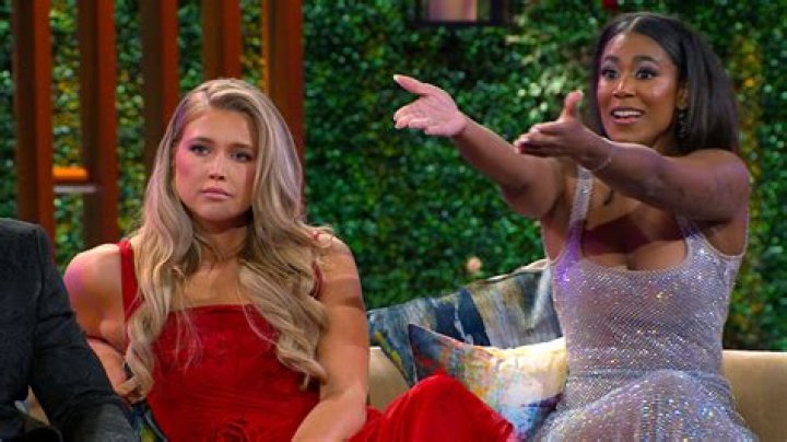 
Back In The Groove’s Beauty Expert Contestant Sparkle Hyche Is Looking For Love 