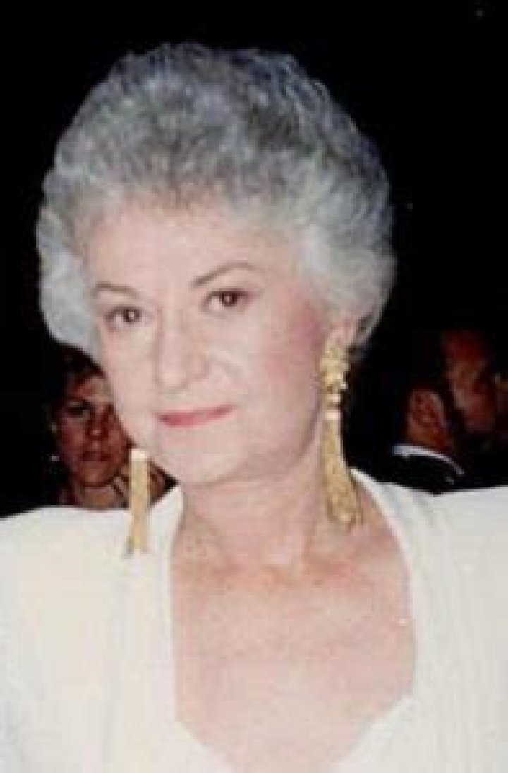 Bea Arthur Height, Weight, Net Worth, Age, Birthday, Wikipedia, Who, Nationality, Biography