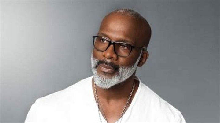 Bebe Winans Dead Or Alive? – What Happened?