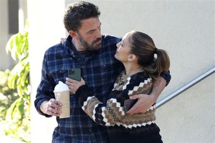 
Ben Affleck and Jennifer Lopez Embrace During Sunny Starbucks Run 