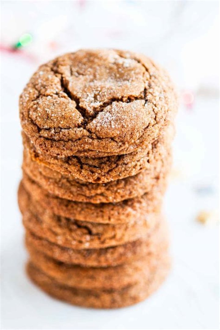 Soft & Chewy Ginger Molasses Cookies