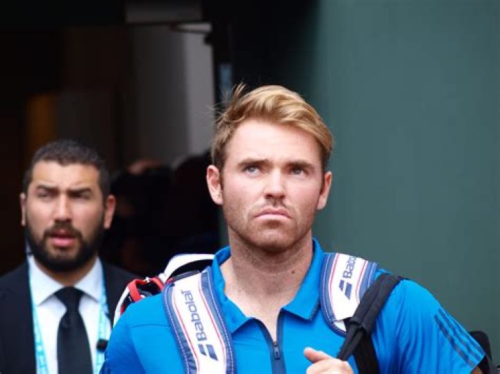 
Bjorn Fratangelo Height, Weight, Net Worth, Age, Birthday, Wikipedia, Who, Nationality, Biography 