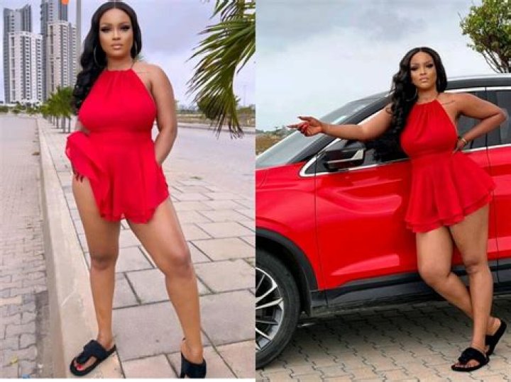 
Blossom Chukwujekwu’s ex-wife, Maureen Esisi steps into age 35 in grand style 