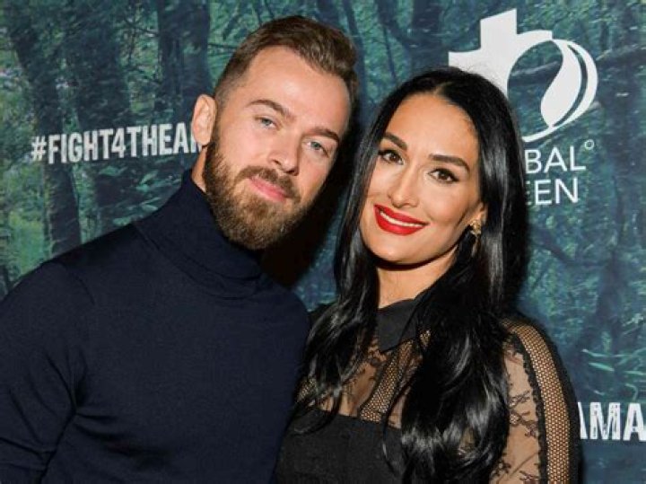 Brie Bella Husband: Know About Her Age, Height, Sister and Net Worth