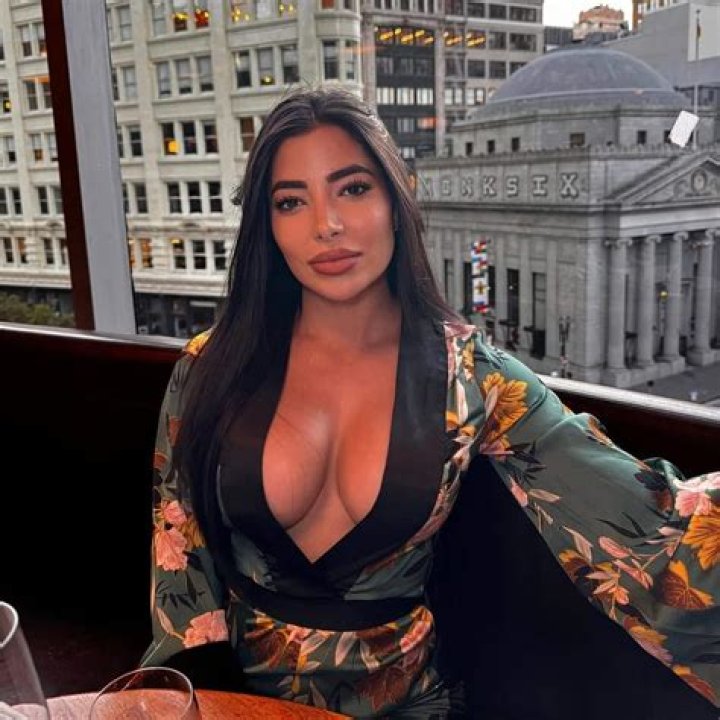 
Bru Luccas Height, Weight, Net Worth, Age, Birthday, Wikipedia, Who, Nationality, Biography 