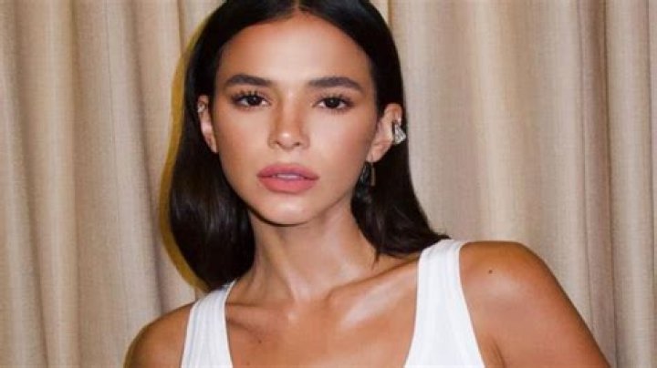 Bruna Marquezine Bio, Wiki, Age, Height, Dating, Son, Movies and Net Worth