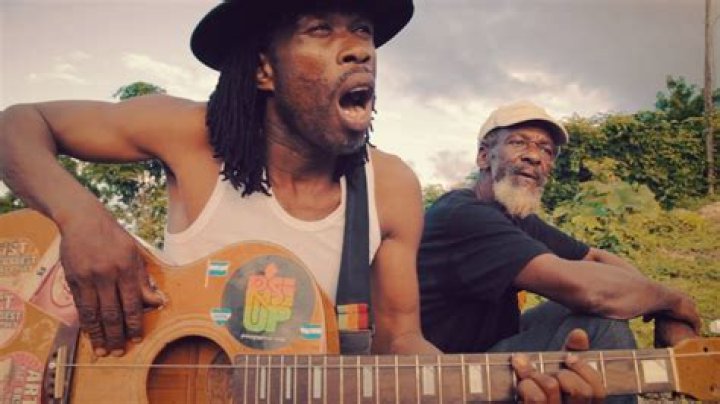 Brushy One String Net Worth