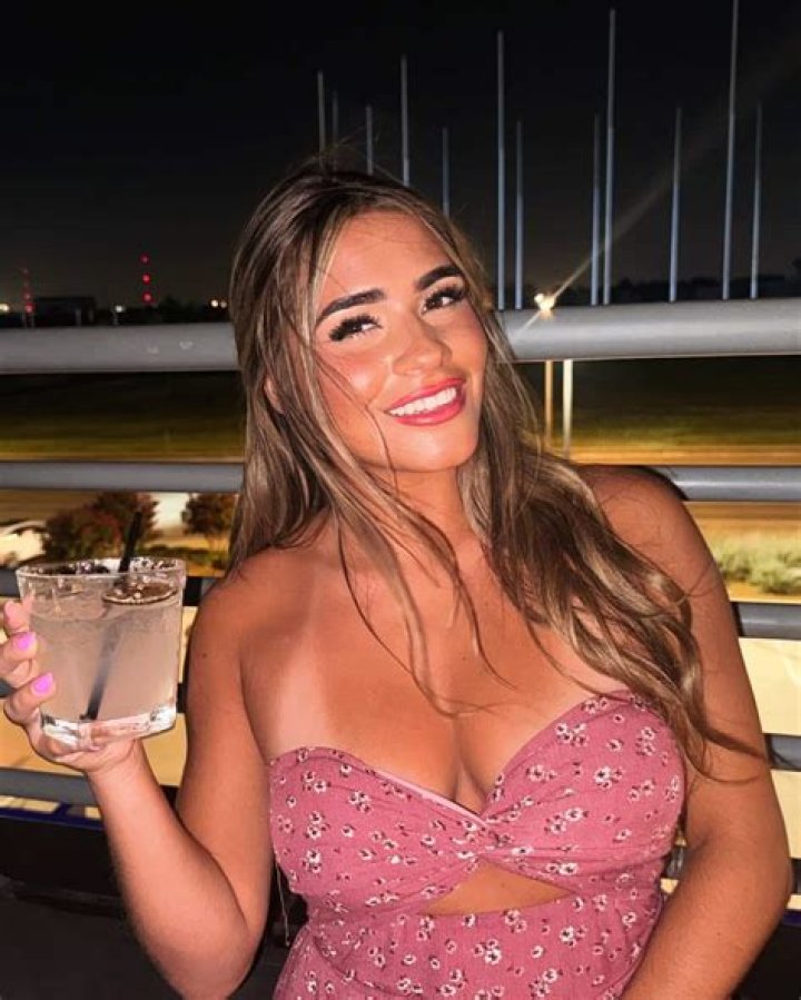 Camryn Cordova Height, Weight, Net Worth, Age, Wiki, Who, Instagram, Biography