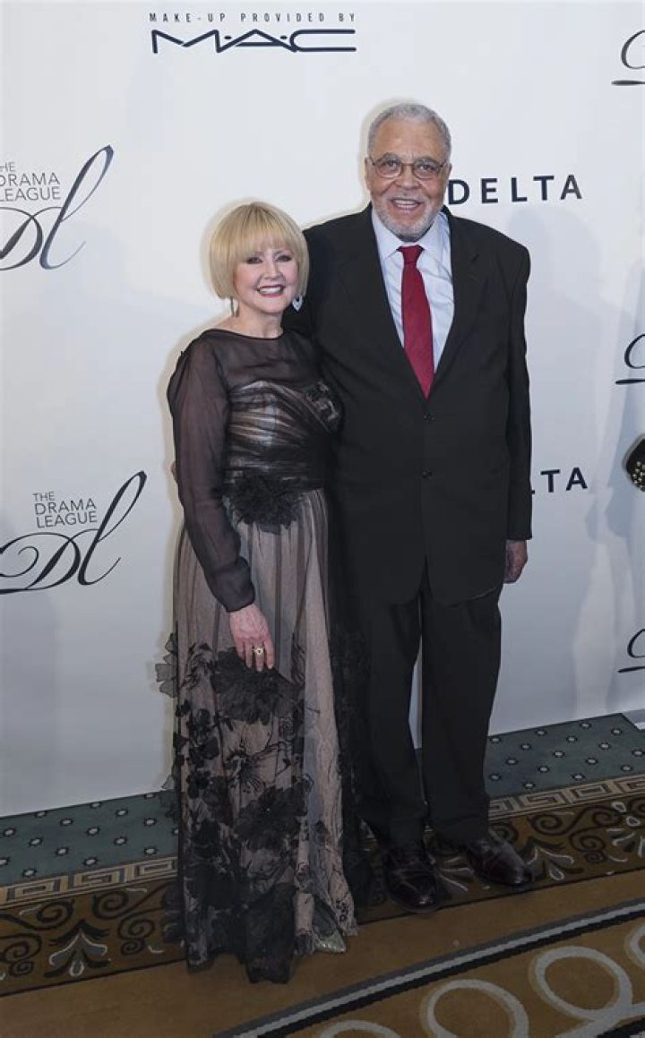 Cecilia Hart Net Worth