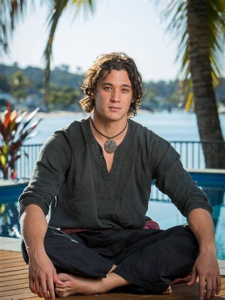 Chai Hansen Biography- Early Life, Career, Girlfriend & Net Worth