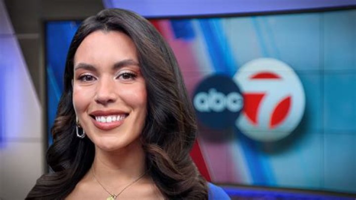 Christina Aguayo Bio, Wiki, Age, Make Up, Instagram, Spouse and KVIA, El Paso