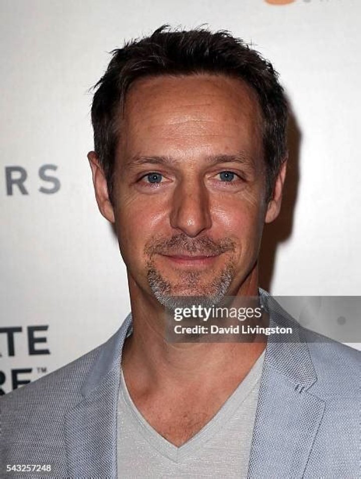 Christopher Rob Bowen Net Worth