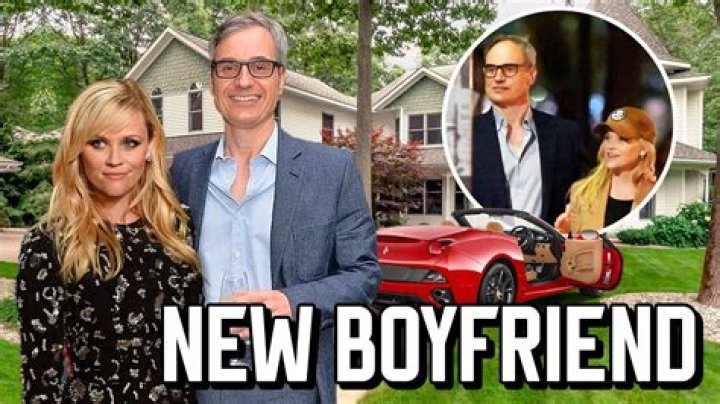 Christopher Titus Bio, Wiki, Age, Height, Family, Wife, Kids, Podcast, Tour, Special, Cars, and Net Worth