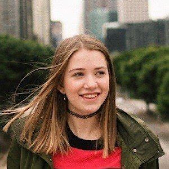 Claire Corlett Net Worth, Career, Movies, TV Shows, Dating, Wiki-Bio