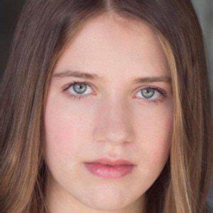 Claire Corlett Net Worth