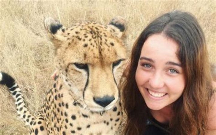 Courtney Robinson Net Worth