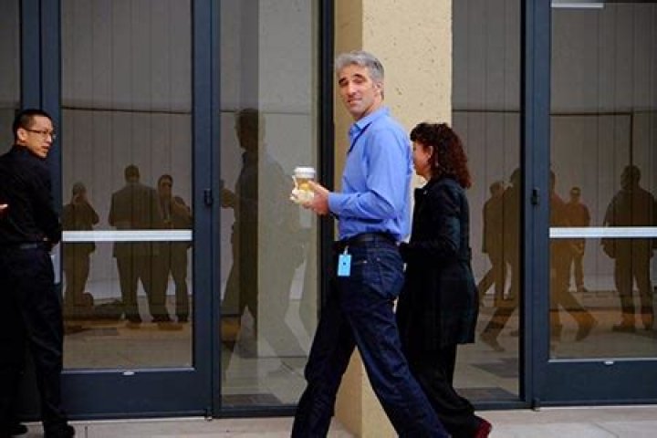 Craig Federighi Bio, Age, Wiki, Net Worth, Salary, Apple, Wife, Email, House, Steve Jobs and Family