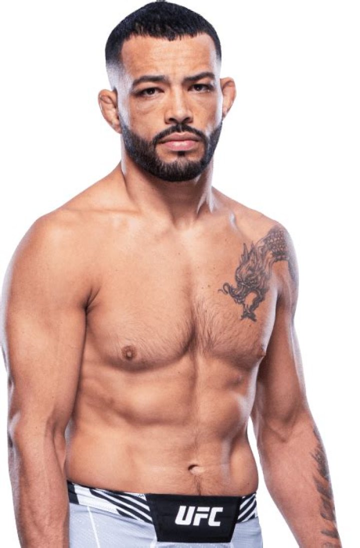 
Dan Ige Height, Weight, Net Worth, Age, Birthday, Wikipedia, Who, Nationality, Biography 