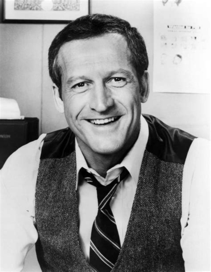 Daniel J Travanti Bio, Wiki, Age, Height, Wife, Actor, Movies and Net Worth