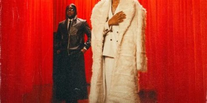 
Davido & Others React As Kizz Daniel Shows Off His New Mansion In Lekki 