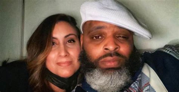 Daym Drops is Married to Wife: Ramyr Gonzales. Kids.