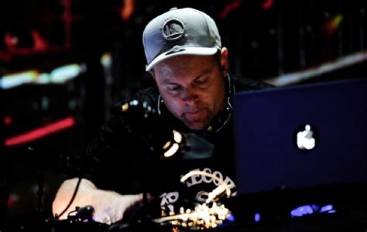 DJ Shadow