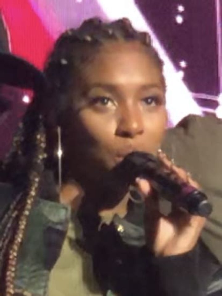 
Doug Martin Height, Weight, Net Worth, Age, Birthday, Wikipedia, Who, Instagram, Biography 