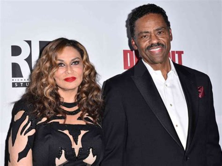 Doyle Lawson Net Worth