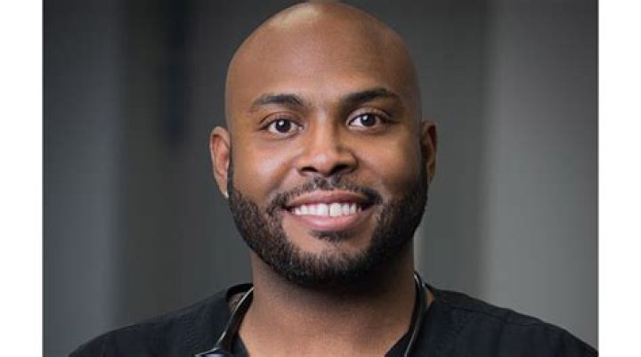 Dr. Aubrey Ross Height, Weight, Net Worth, Age, Birthday, Wikipedia, Who, Nationality, Biography